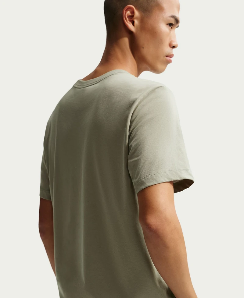 Nike Men's Mug Print Crewneck T-Shirt