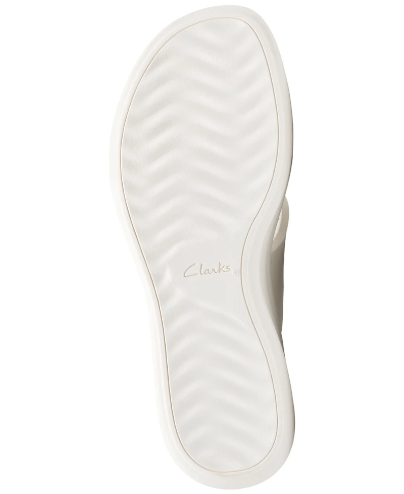 Clarks Women's Cloudsteppers Drift Daisy Slip-On Sandals