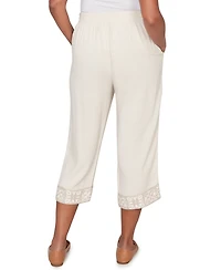 Alfred Dunner Petite Natural Wonder Crochet Trim Capri Pants