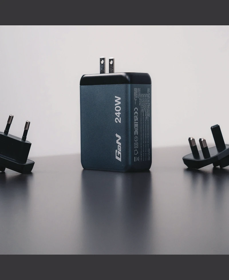 Verbatim 32205 240 Watts 4-Port GaN Wall Charger - Black/Gray