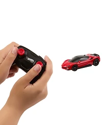 Hot Wheels Remote Control 1:64 Ferrari SF90 Stradale Assetto Fiorano Battery-Powered Remote Control Car