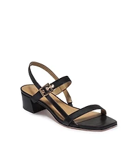 Bernardo Footwear Women's Jinji Low Heel Sandal