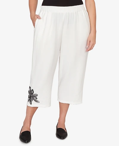 Alfred Dunner Plus Crowd Pleaser Floral Embroidered Relaxed Capri Pants
