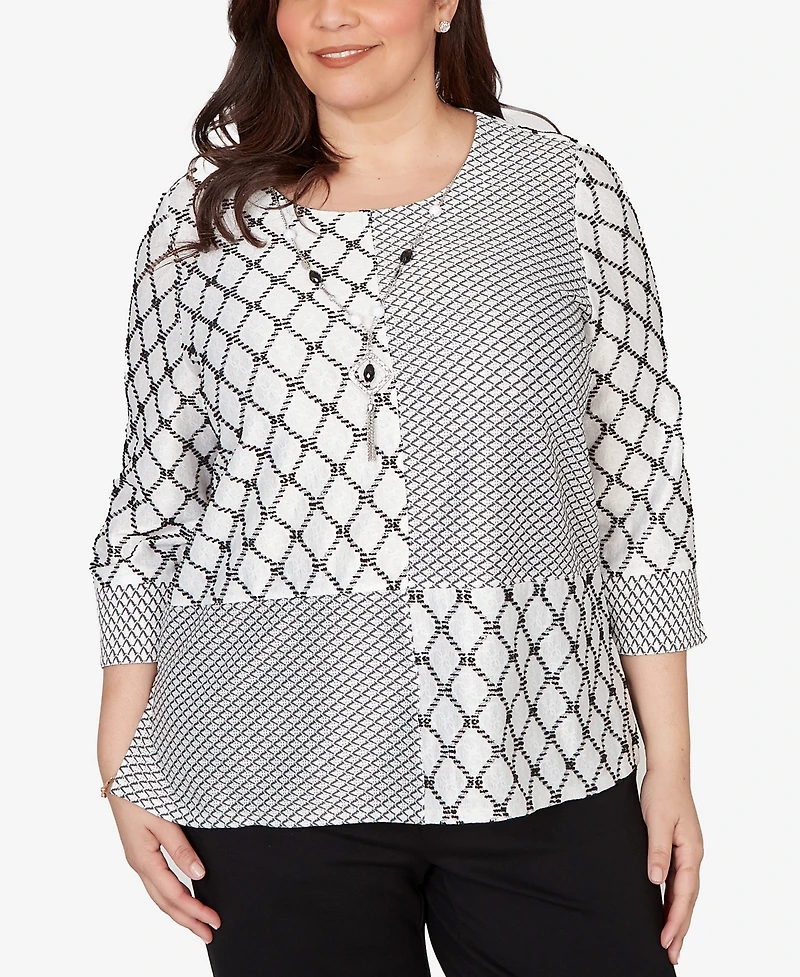 Alfred Dunner Plus Crowd Pleaser Spliced Diamond Textured Top with Necklace