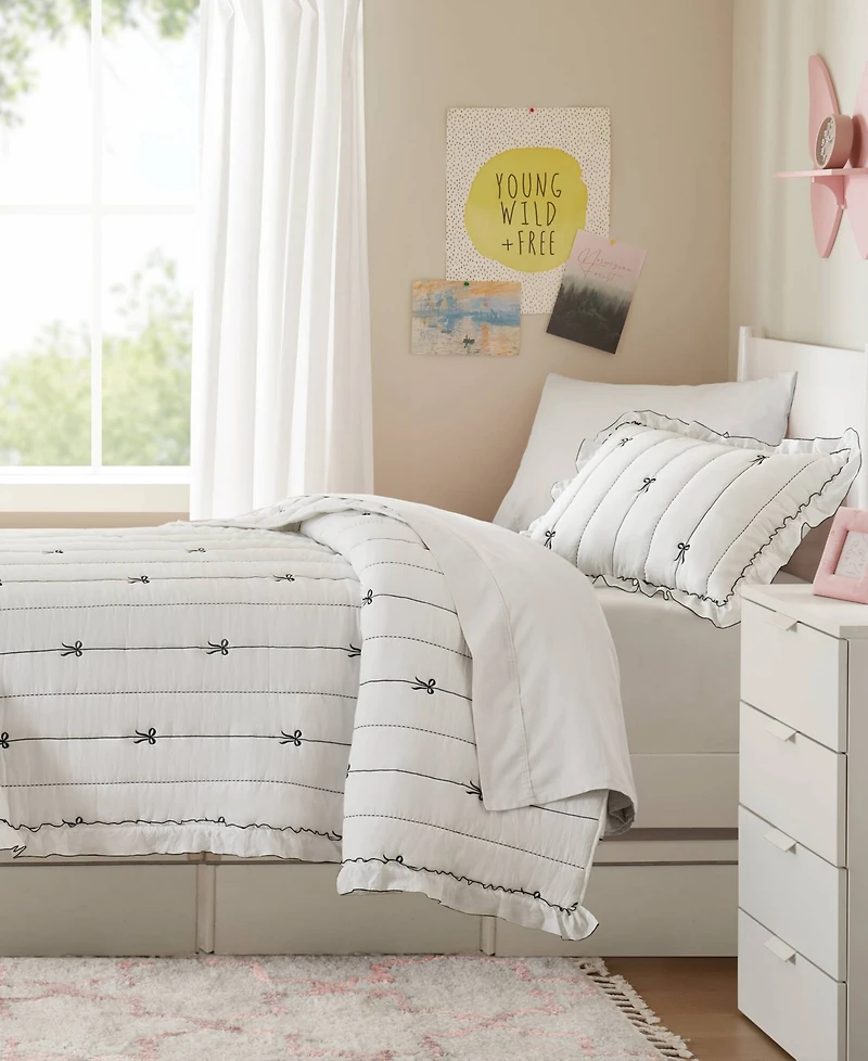 Intelligent Design Liv Microfiber Down-Alternative 2-Pc. Quilt Set, Twin/Twin Xl