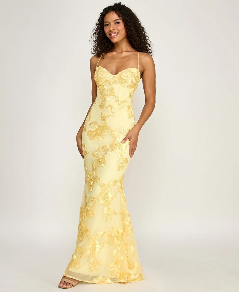 B Darlin Juniors' Floral Lace Sweetheart Neck Gown