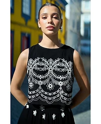 Yumi Women's Embroidered Crop Top