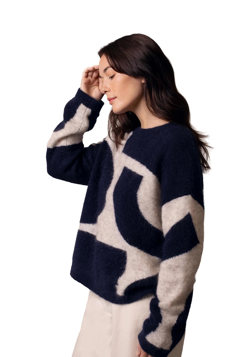 Celtic & Co. Women's Abstract Geo Sweater