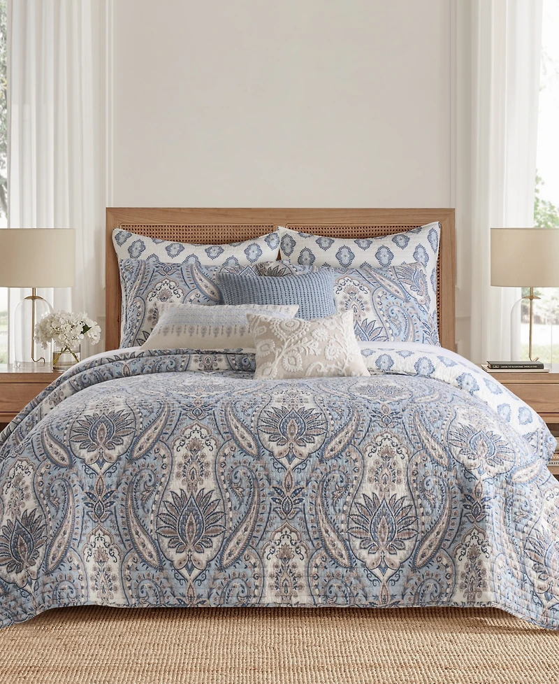Levtex Kasey Damask Reversible -Pc. Quilt Set