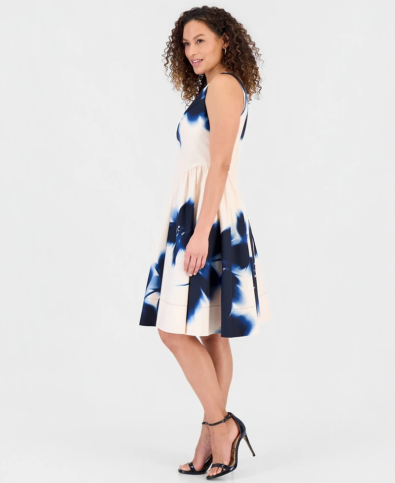 Robbie Bee Petite Printed Scoop-Neck Sleeveless Dress