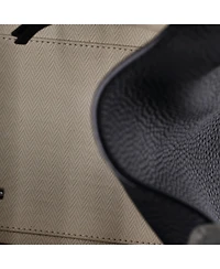 Pre-Owned The Row 12 Margaux Tote Leather