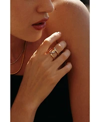 Retro Chic Colosseum Ring