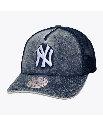 Mitchell & Ness Men's and Women's Navy New York Yankees Gameday Adjustable Trucker Hat