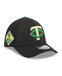 New Era Men's Black Minnesota Twins 2026 St. Patrick's Day 39THIRTY Flex Hat