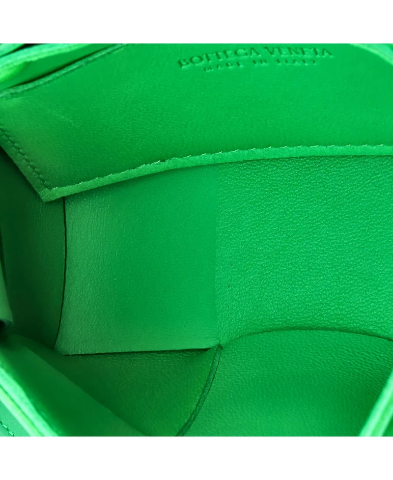 Pre-Owned Bottega Veneta Extra Mini Cassette Crossbody Bag Maxi Intrecciato Leather