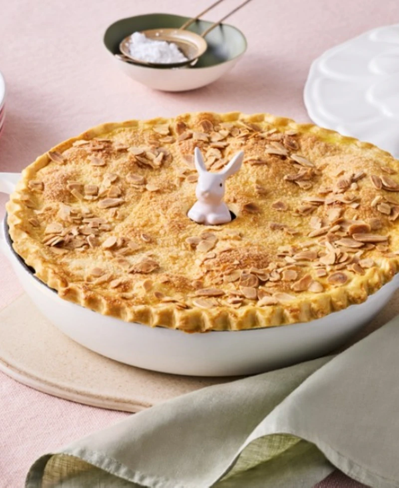Le Creuset Stoneware 3.6" Bunny Pie Vent