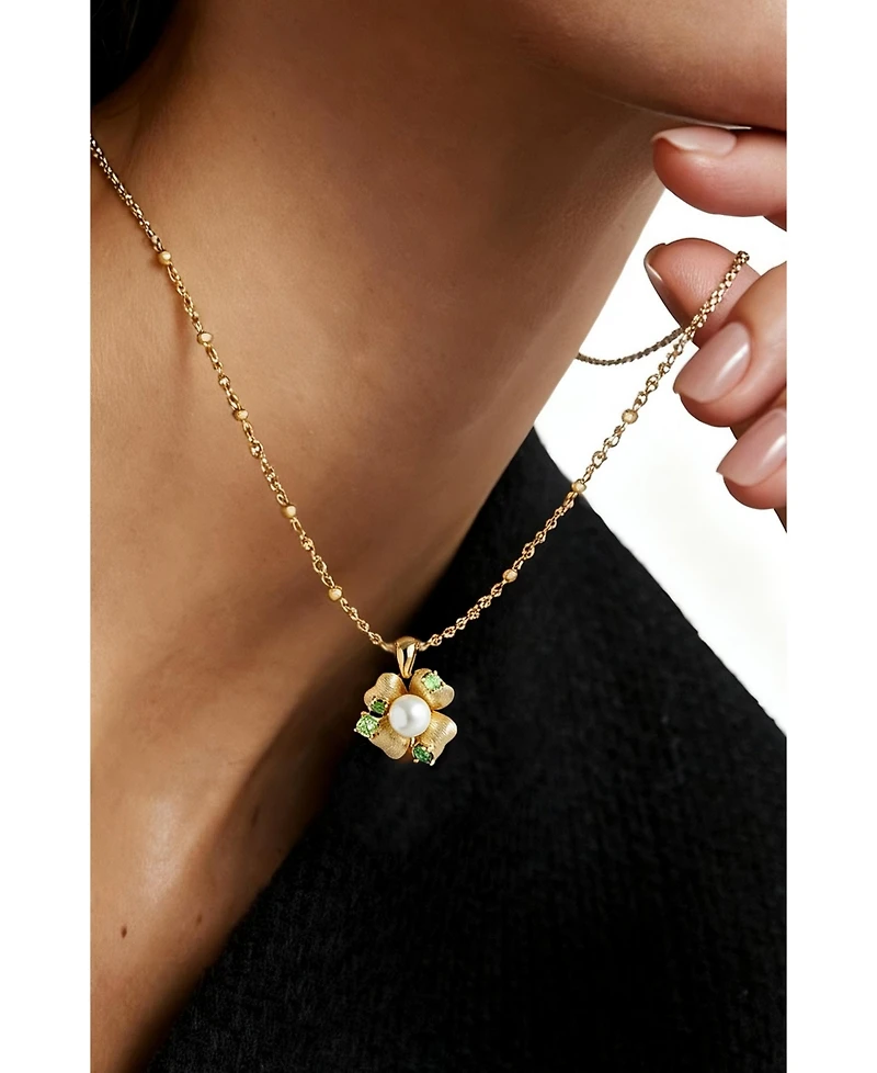 Retro Chic Garden Blossom Pendant Necklace