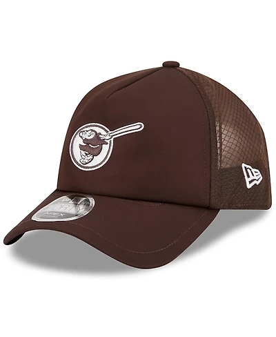 New Era Men's Brown San Diego Padres 2026 Batting Practice Alternate Apex 9FORTY Adjustable Hat