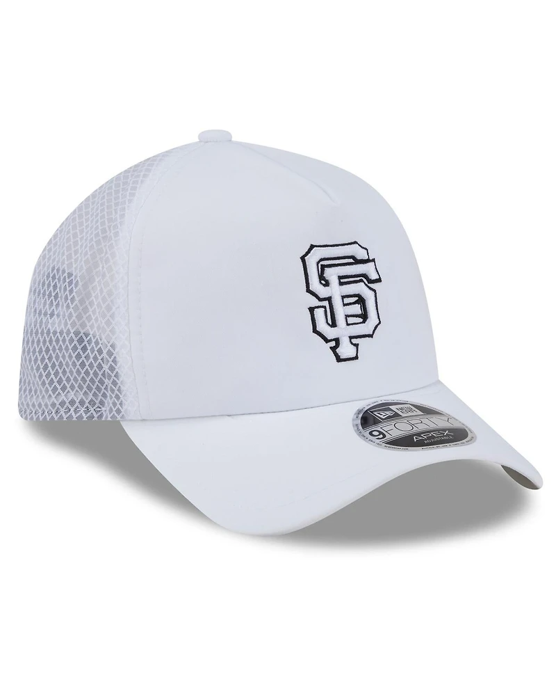 New Era Men's White San Francisco Giants 2026 Batting Practice Apex 9FORTY Adjustable Trucker Hat