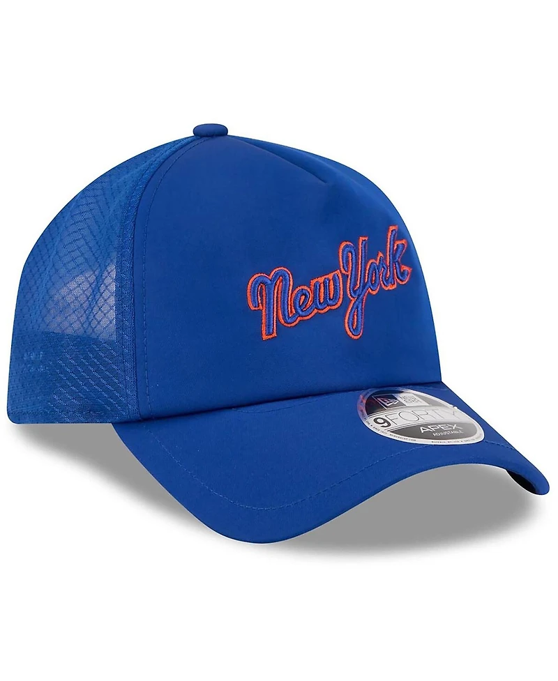 New Era Men's Royal New York Mets 2026 Batting Practice Apex 9FORTY Adjustable Trucker Hat