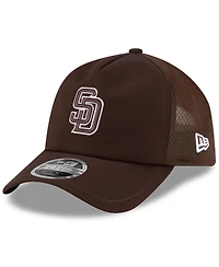New Era Men's San Diego Padres 2026 Batting Practice Apex 9FORTY Adjustable Trucker Hat