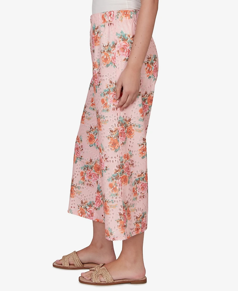 Ruby Rd. Petite Floral Eyelet Pull-On Capri Pants