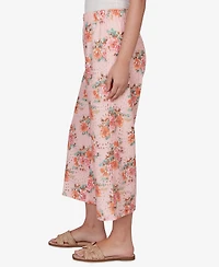 Ruby Rd. Petite Floral Eyelet Pull-On Capri Pants
