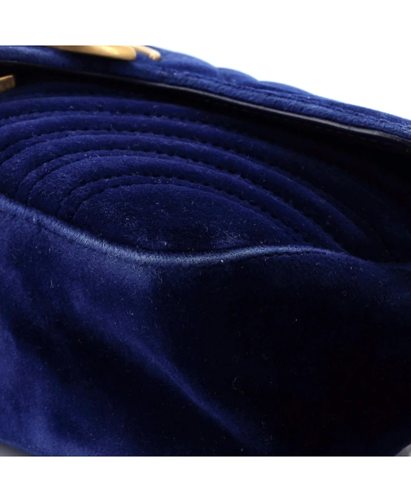 Pre-Owned Gucci Medium Gg Marmont Flap Bag Matelasse Velvet