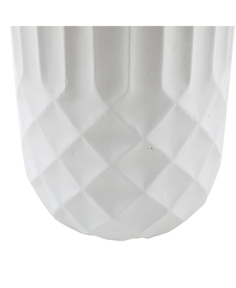 LuxenHome Tall MgO Planter