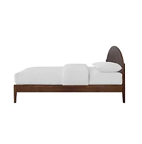 New Classic Furniture Rowland Wood Queen Platform Bed