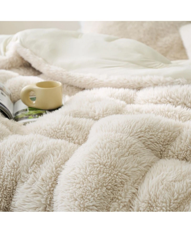 Coma Inducer Alaskan Winters Comforter - Arctic Wolf