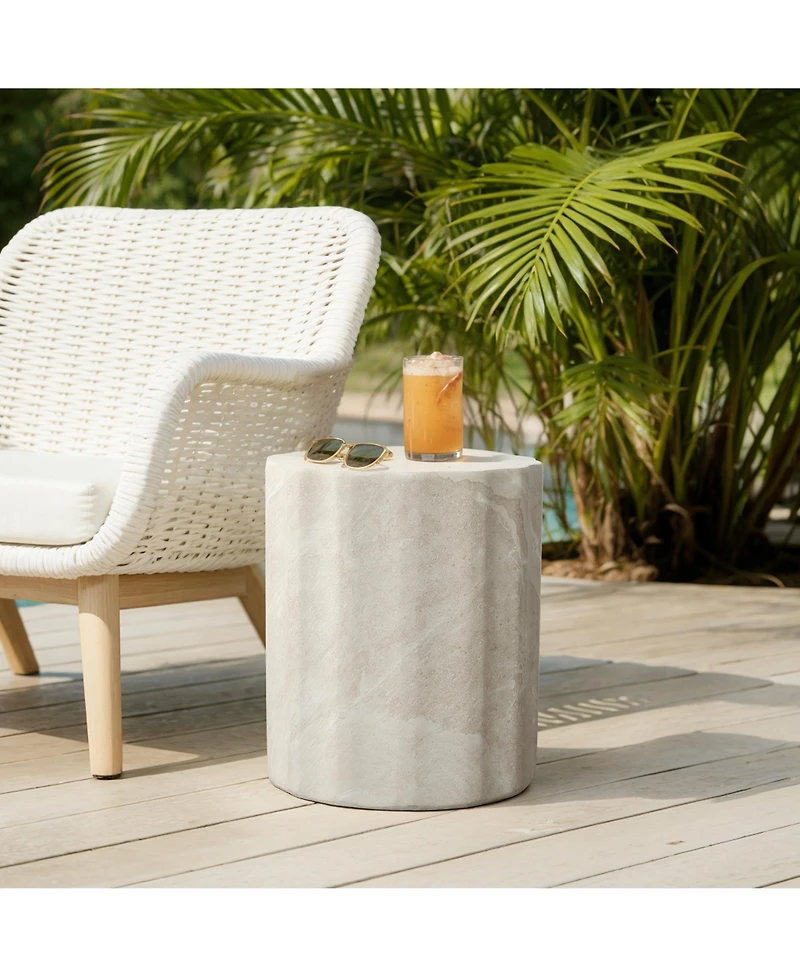 LuxenHome 17.7" Outdoor Side Table, Round End Table for Outside with Marbled Look, Small Patio Side Table for Balcony, Garden