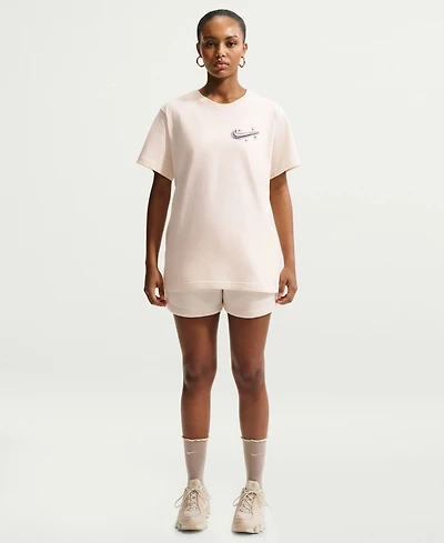 Nike Women's Sportswear Classic Oversized T-Shirt