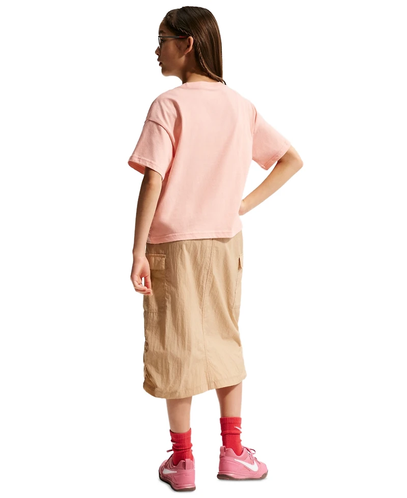 Nike Big Girls Sportswear Essential Cotton Swoosh Logo T-Shirt