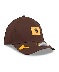 New Era Men's Brown San Diego Padres 2026 Clubhouse M-Crown 39THIRTY Flex Hat
