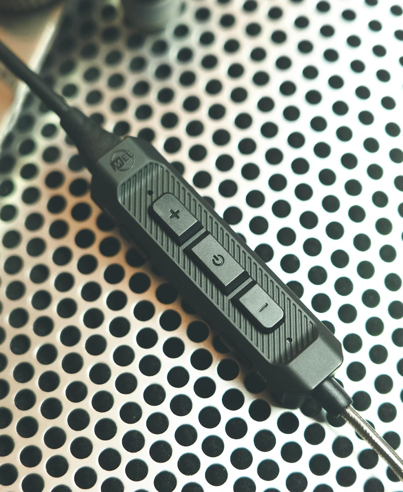 Mee audio BT3 Bluetooth Wireless Adapter Cable for In-Ear Monitors with 3 Connectors