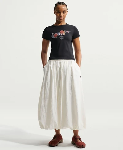 Nike Women's Sportswear Chill Knit Slim Cropped T-Shirt