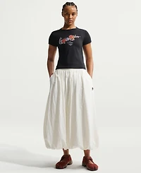 Nike Women's Sportswear Chill Knit Slim Cropped T-Shirt