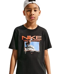 Nike Boys' 8-20 Sportswear Short-Sleeve T-Shirt
