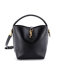 Pre-Owned Saint Laurent Le 37 Bucket Bag Leather