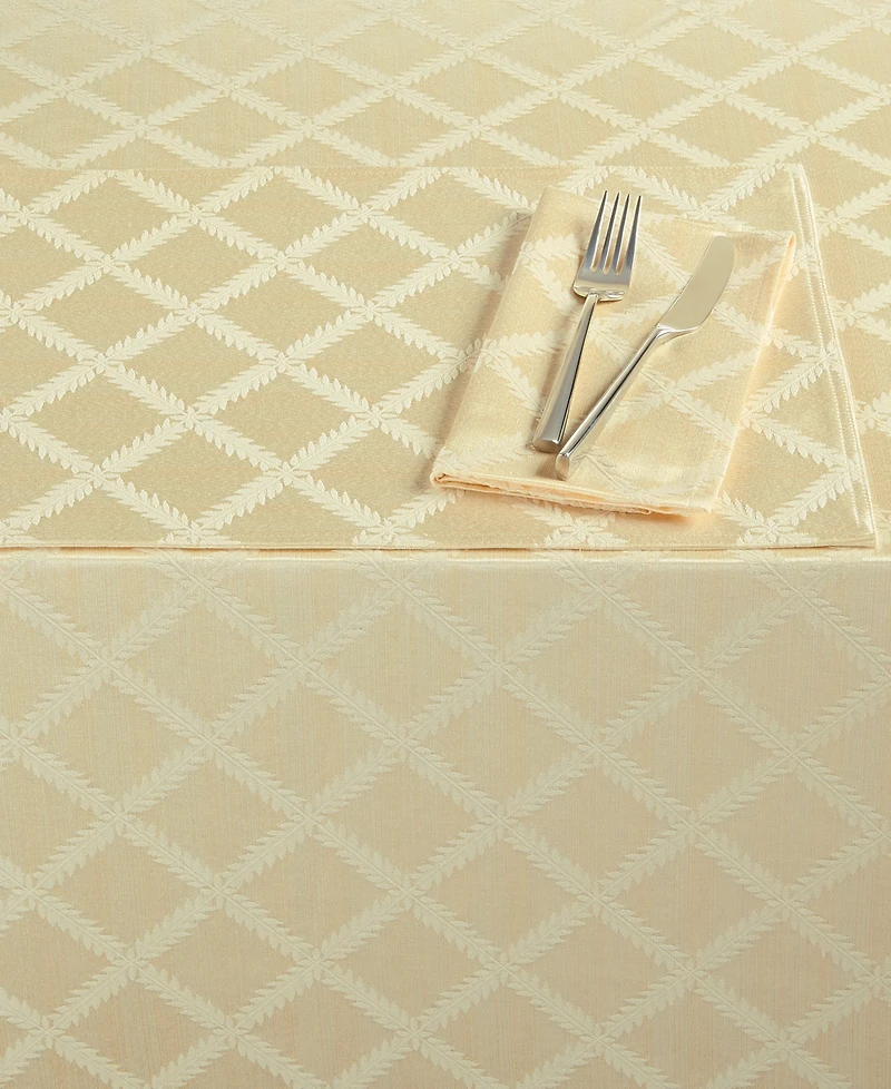 Lenox Laurel Leaf 70" x 86" Ivory Tablecloth