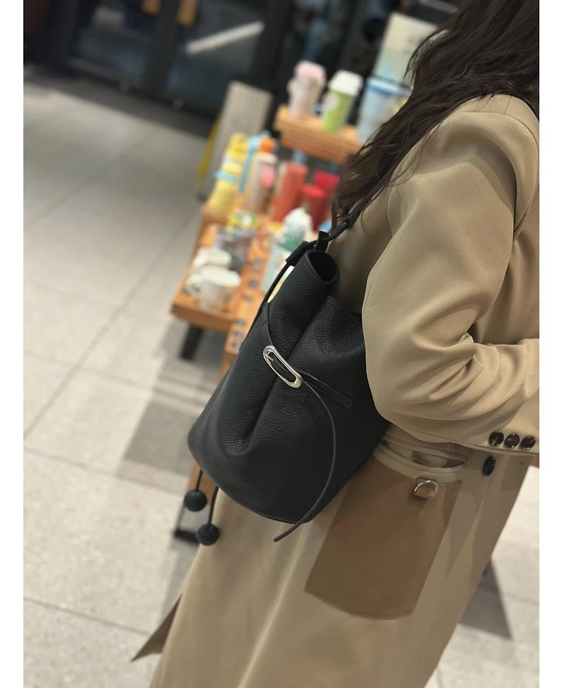 Susu Solene Leather Bucket Bag Minimalist Shoulder Crossbody Purse