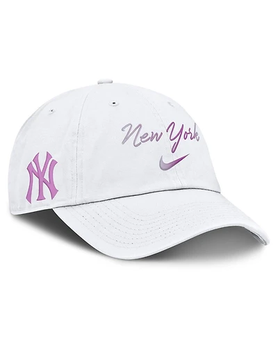 Nike Women's White New York Yankees Mother's Day Club Adjustable Hat