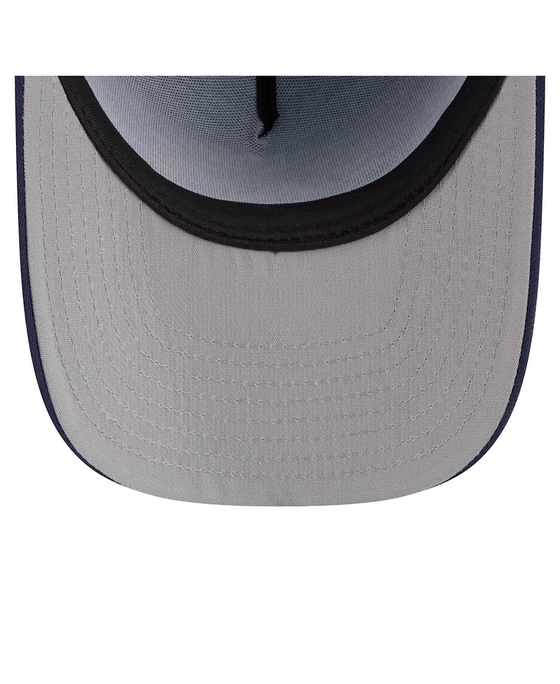 New Era Men's Carolina Blue/Navy North Carolina Tar Heels Two-Tone Arched 9FIFTY Snapback Hat