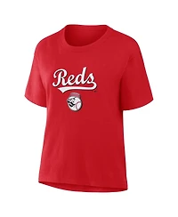 Fanatics Women's Red Cincinnati Reds Lockup Legacy T-Shirt