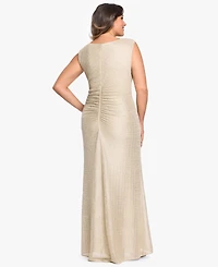 Betsy & Adam Plus Sleeveless Crewneck Gown