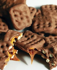 Betsy Ann Chocolates Classic Sea Salt Caramel Pretzels, 4 Pack