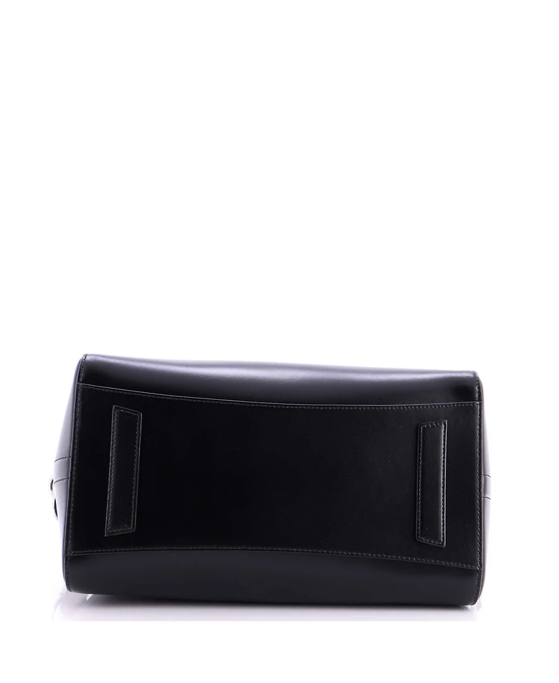 Pre-Owned Givenchy Medium Antigona Bag Glazed Leather