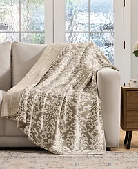 Tahari Home Olivia Reversible Printed Plush Throw, 50" x 70"