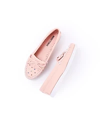 Minnetonka Women's Rhinestone Leather Moccasins